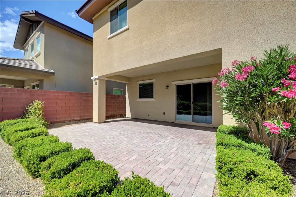 5673 Oak Bend, Las Vegas, NV 89135