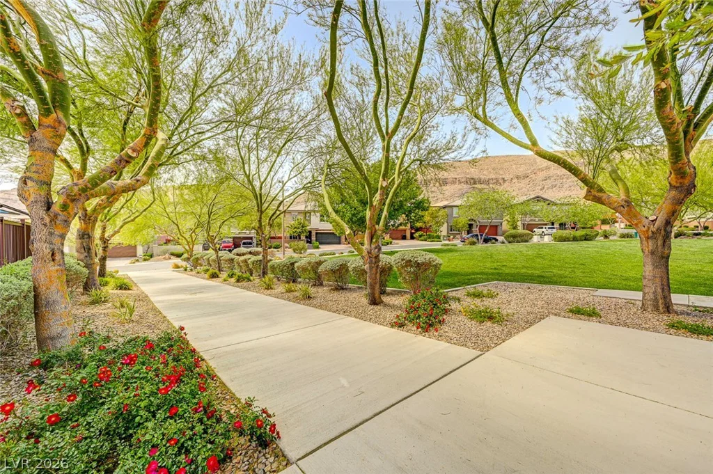 5673 Oak Bend, Las Vegas, NV 89135
