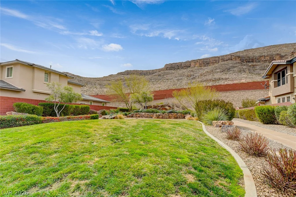 5673 Oak Bend, Las Vegas, NV 89135