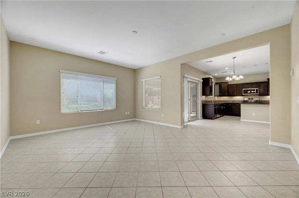 5673 Oak Bend, Las Vegas, NV 89135