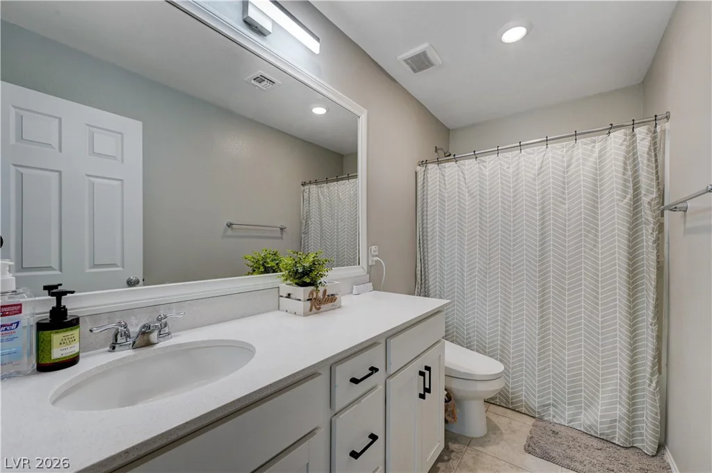 2422 Bellinzona, Henderson, NV 89044