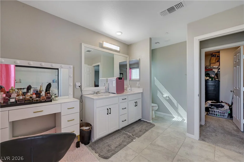 2422 Bellinzona, Henderson, NV 89044