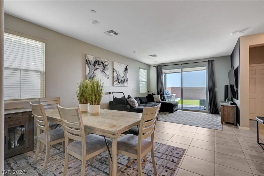 2422 Bellinzona, Henderson, NV 89044