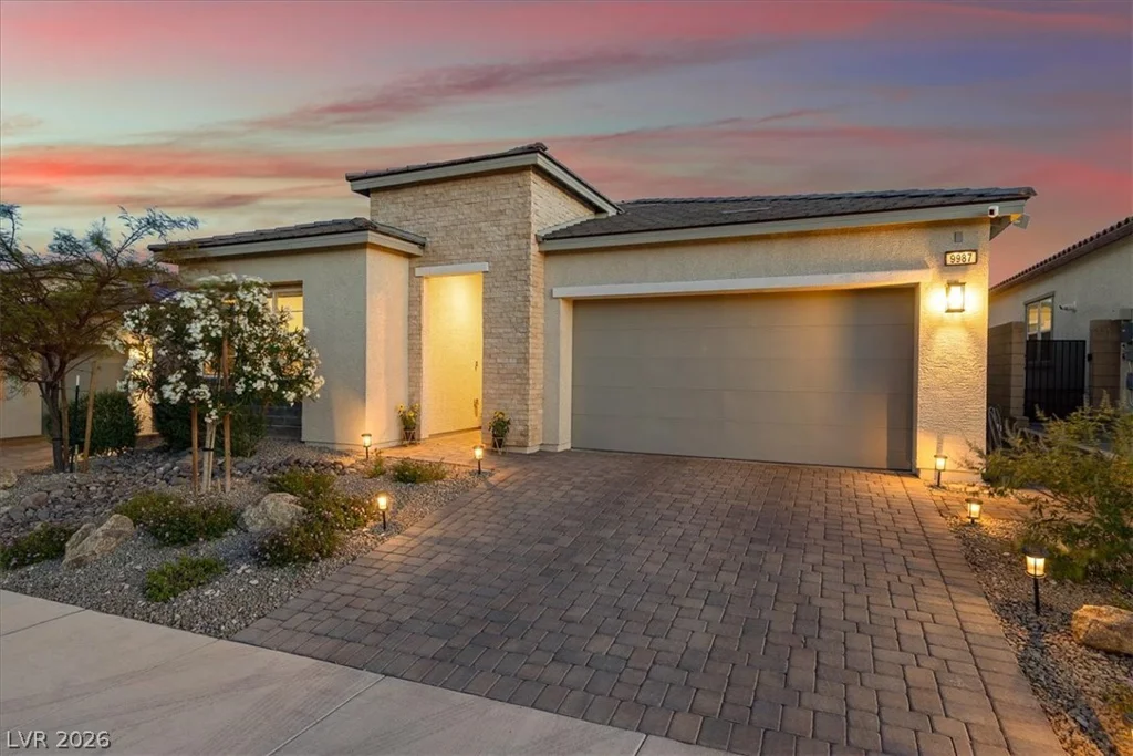 9987 Yetti Stroll, Las Vegas, NV 89166