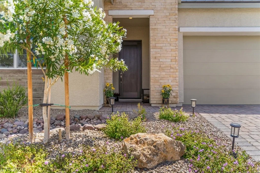 9987 Yetti Stroll, Las Vegas, NV 89166