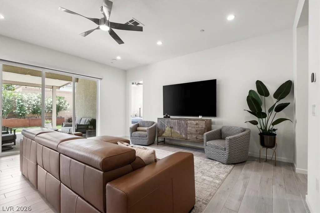 9987 Yetti Stroll, Las Vegas, NV 89166