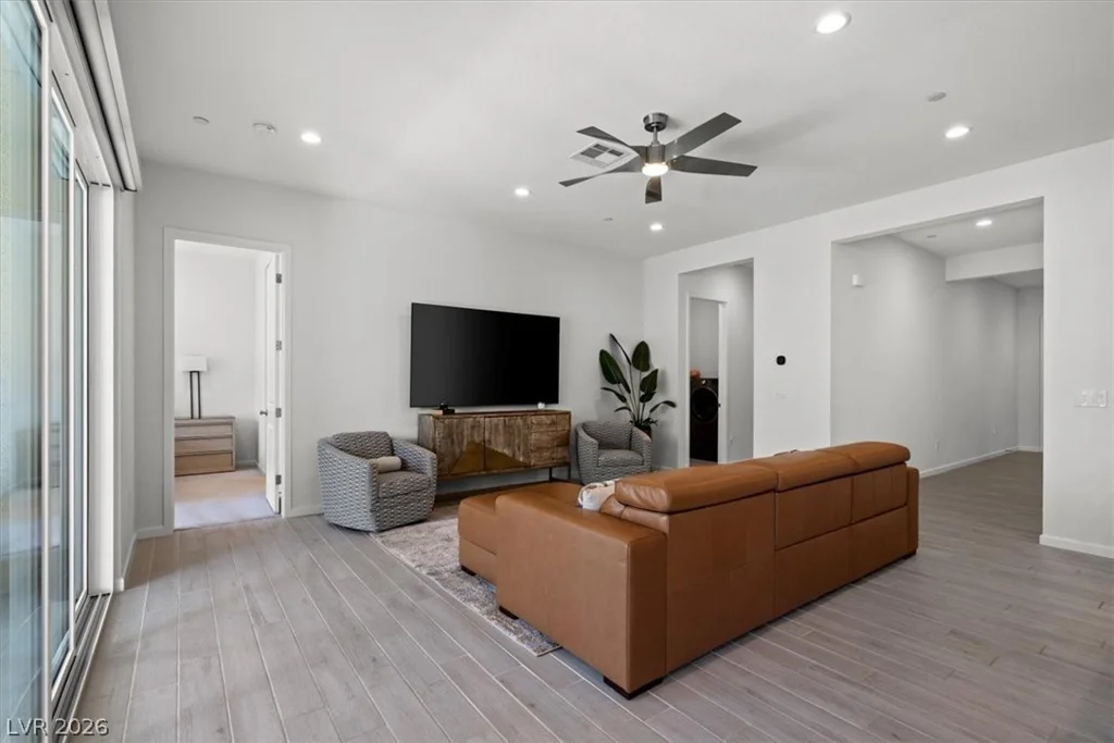 9987 Yetti Stroll, Las Vegas, NV 89166