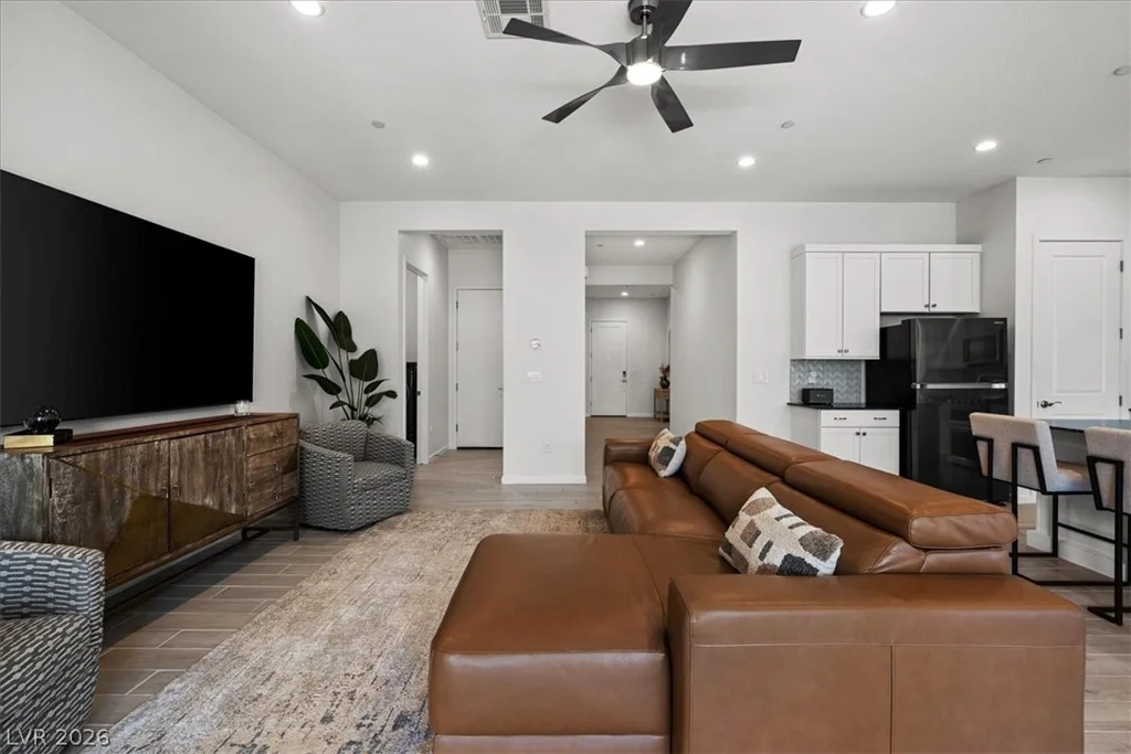 9987 Yetti Stroll, Las Vegas, NV 89166