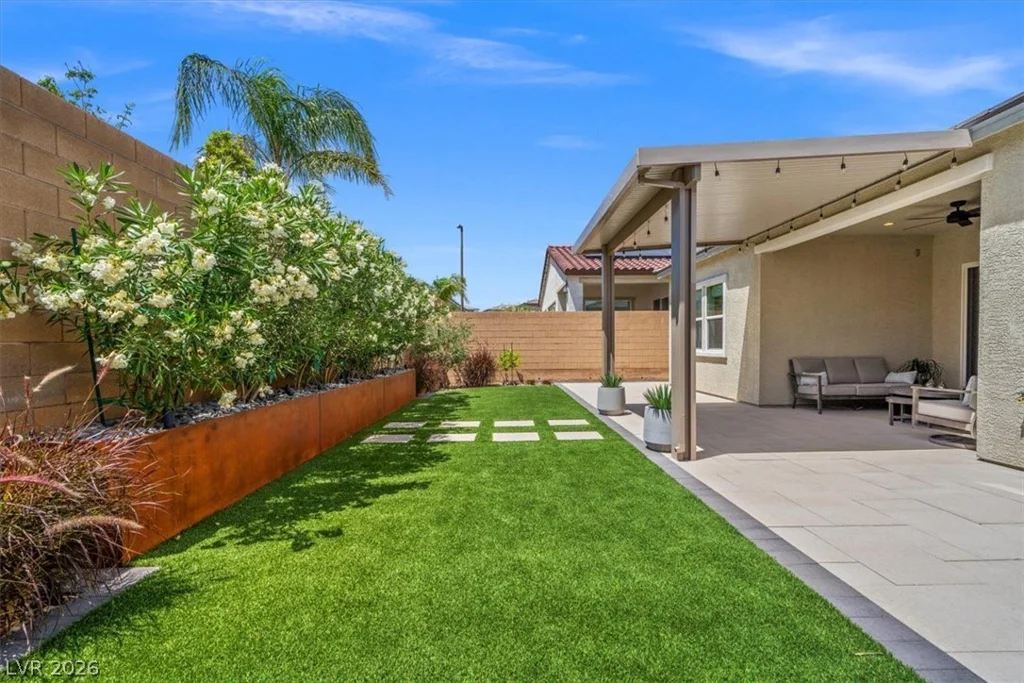 9987 Yetti Stroll, Las Vegas, NV 89166