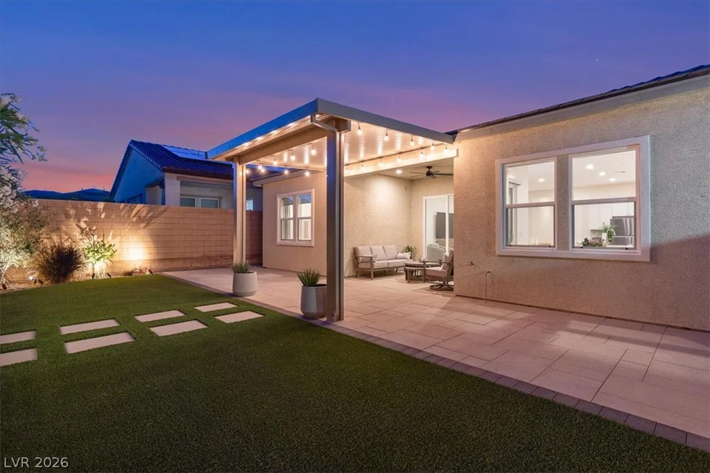 9987 Yetti Stroll, Las Vegas, NV 89166