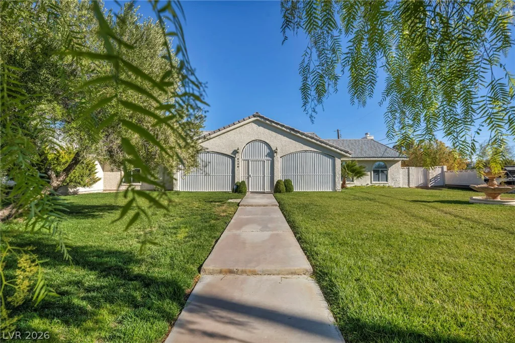 8736 Procyon, Las Vegas, NV 89139