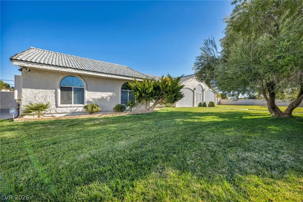 8736 Procyon, Las Vegas, NV 89139