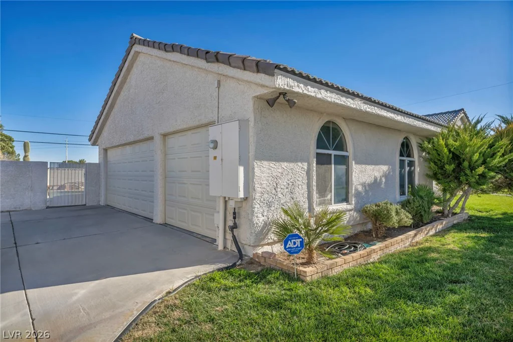 8736 Procyon, Las Vegas, NV 89139