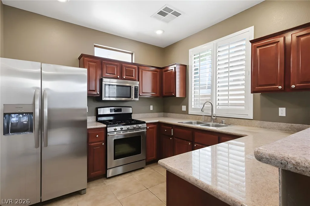 10214 Viterbo, Las Vegas, NV 89183