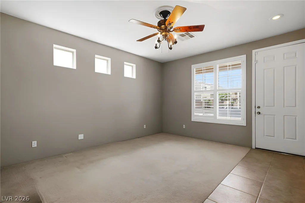 10214 Viterbo, Las Vegas, NV 89183