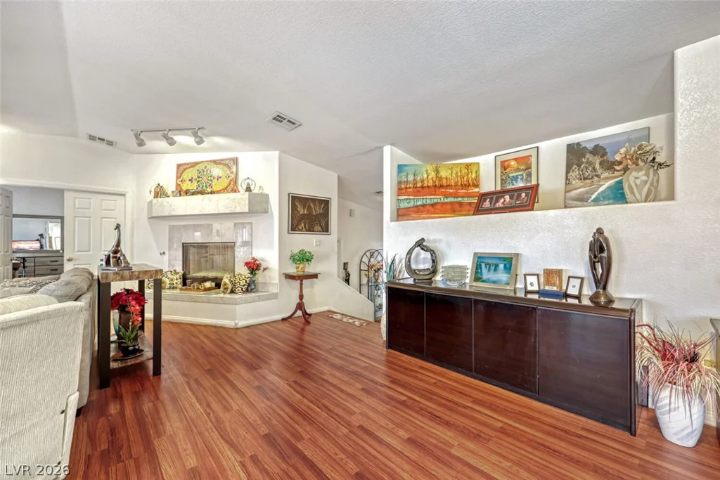 1020 Hollyhock, Henderson, NV 89011