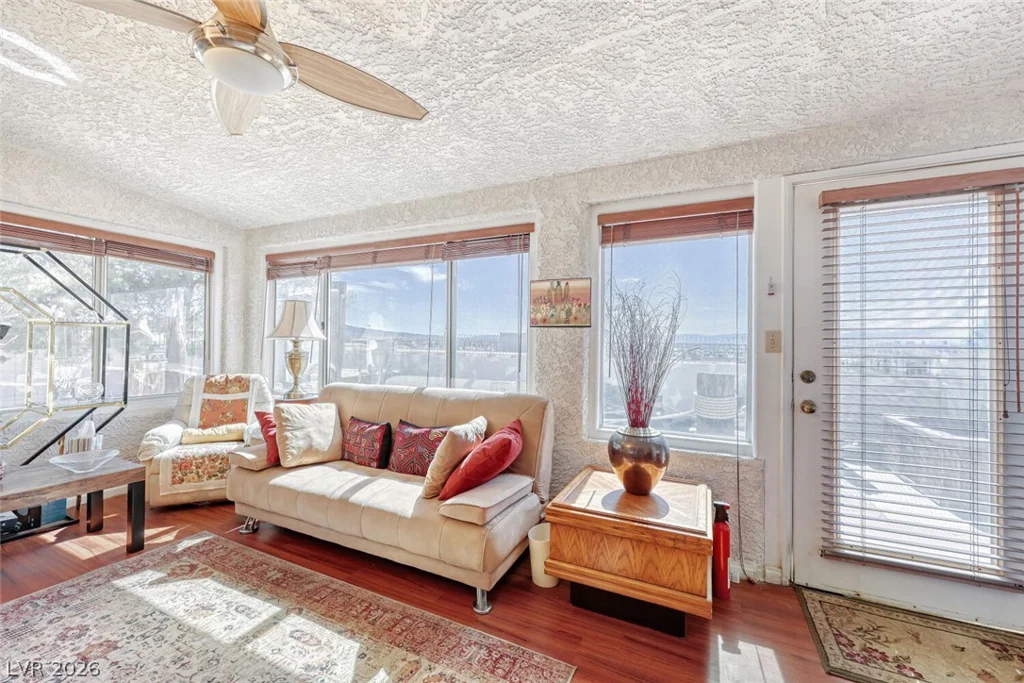 1020 Hollyhock, Henderson, NV 89011