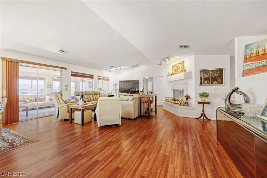 1020 Hollyhock, Henderson, NV 89011