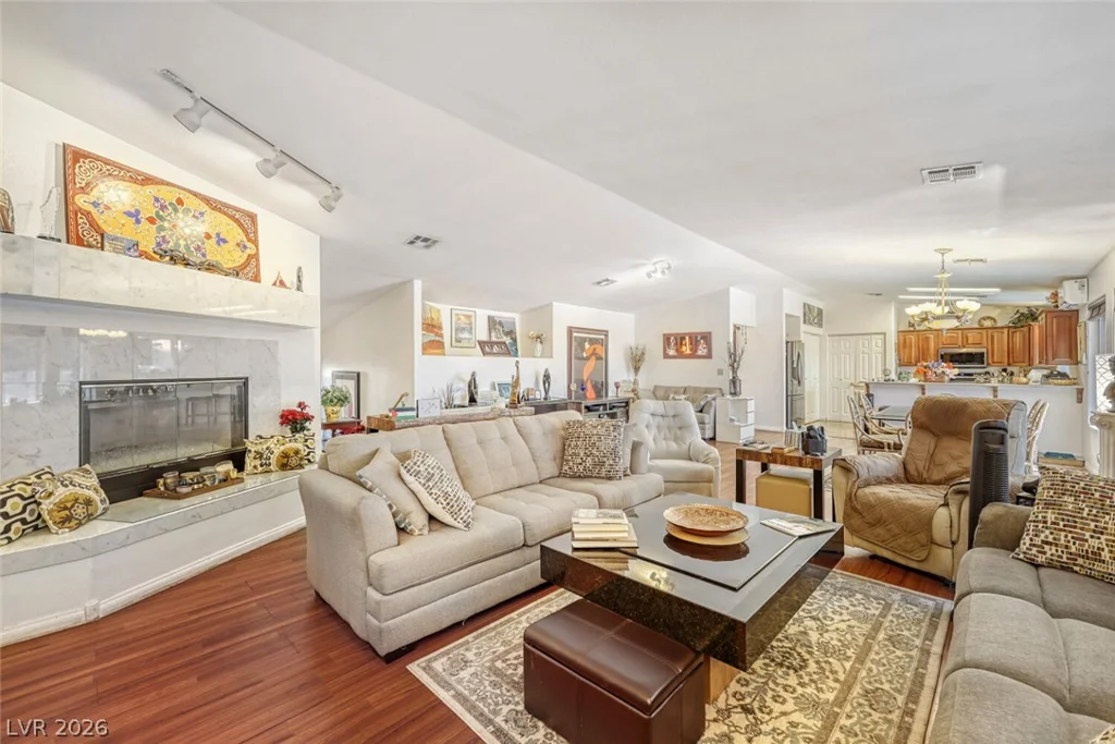 1020 Hollyhock, Henderson, NV 89011