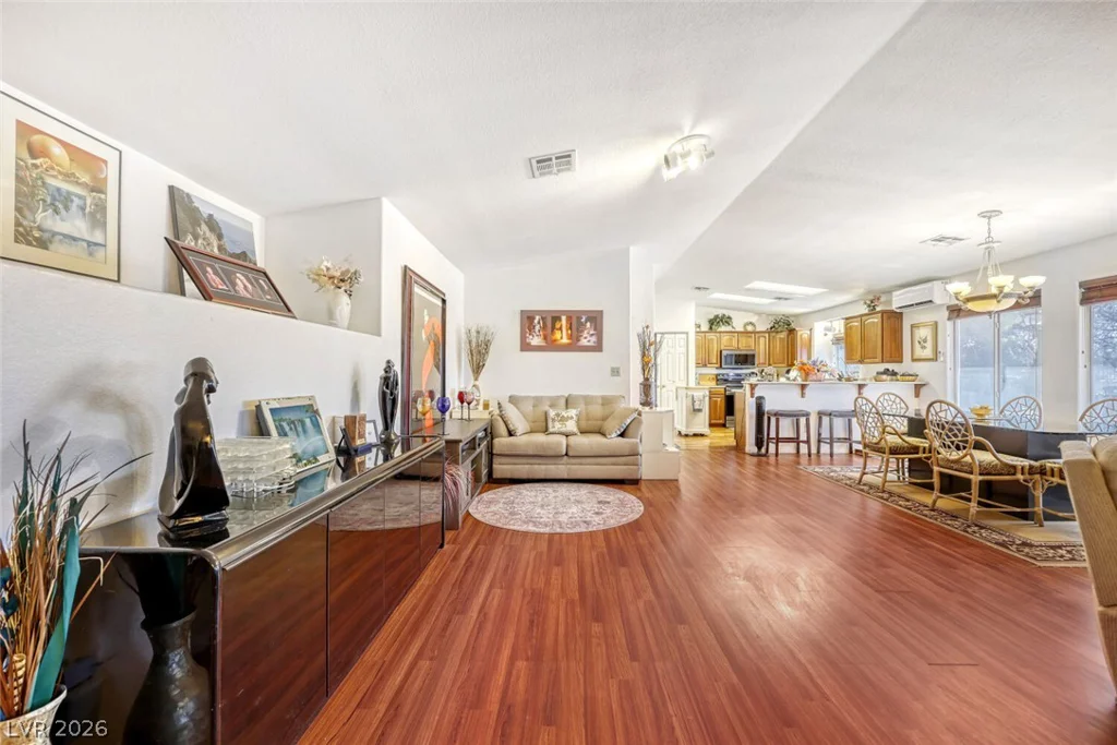 1020 Hollyhock, Henderson, NV 89011