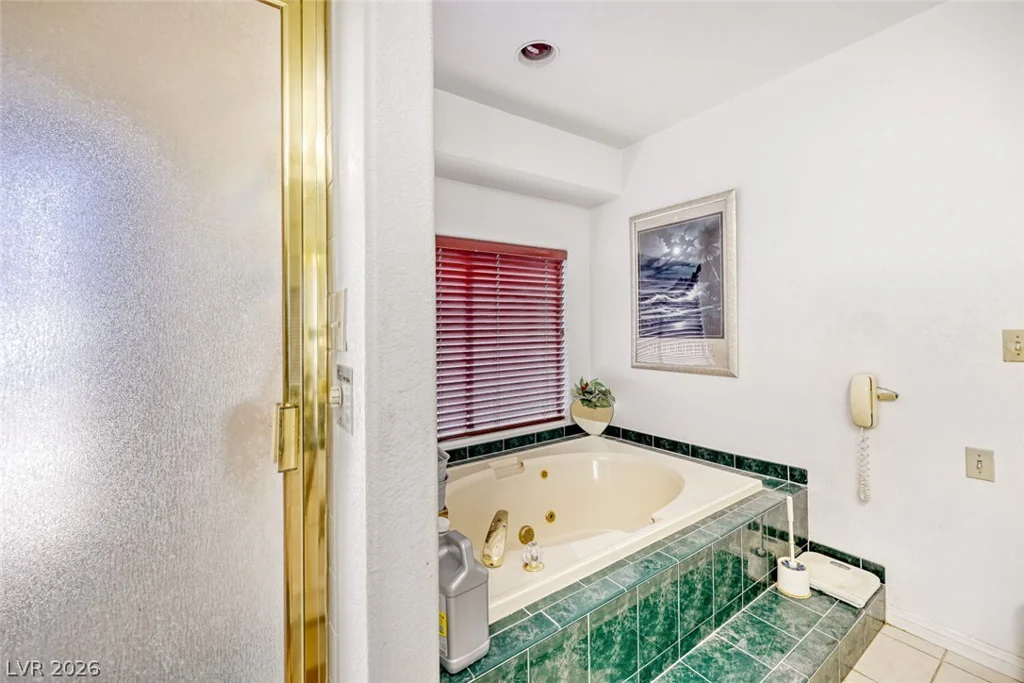 1020 Hollyhock, Henderson, NV 89011