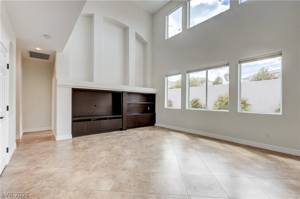 4319 Holleys Hill, Las Vegas, NV 89129