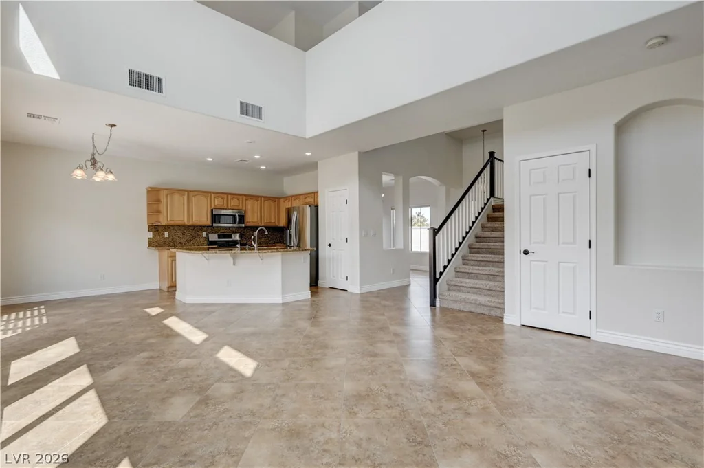 4319 Holleys Hill, Las Vegas, NV 89129