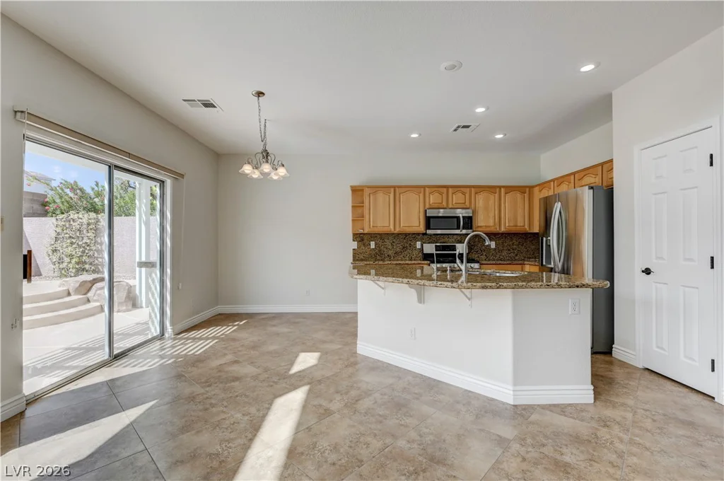 4319 Holleys Hill, Las Vegas, NV 89129
