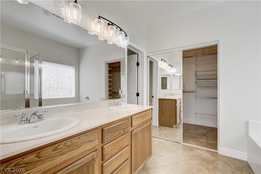 4319 Holleys Hill, Las Vegas, NV 89129