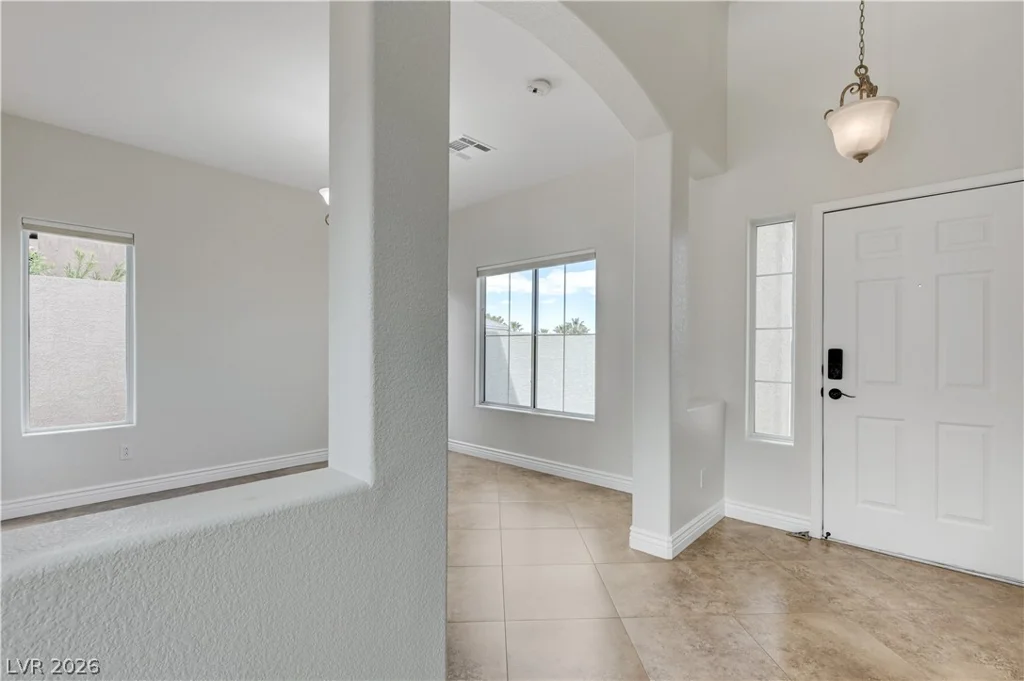 4319 Holleys Hill, Las Vegas, NV 89129