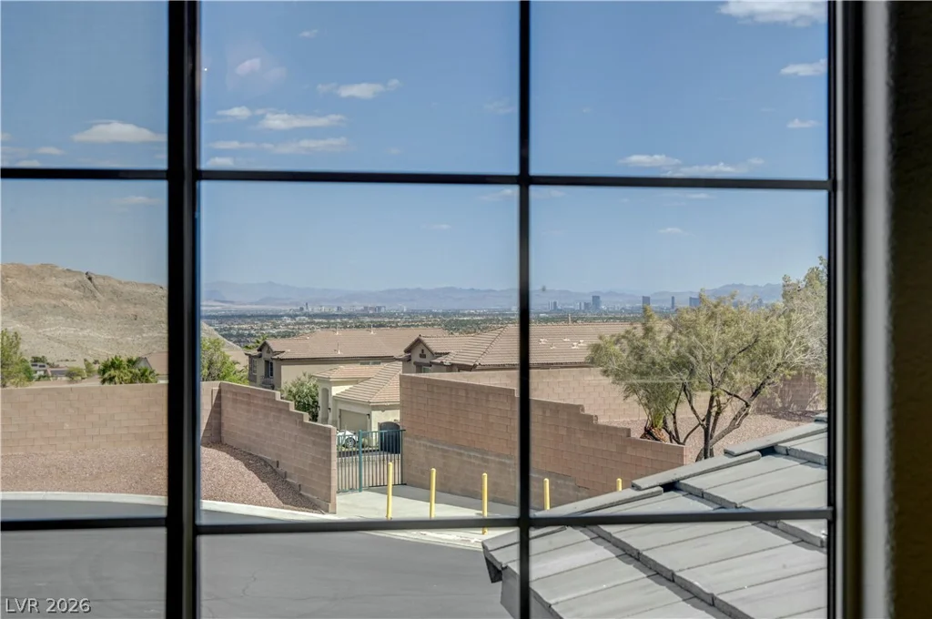 4319 Holleys Hill, Las Vegas, NV 89129