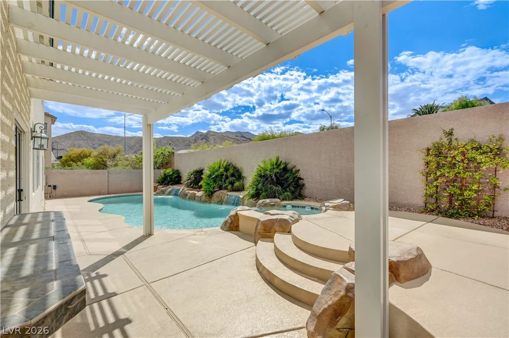 4319 Holleys Hill, Las Vegas, NV 89129