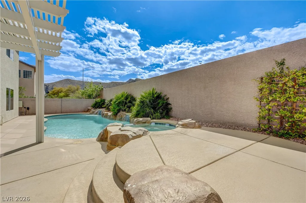 4319 Holleys Hill, Las Vegas, NV 89129