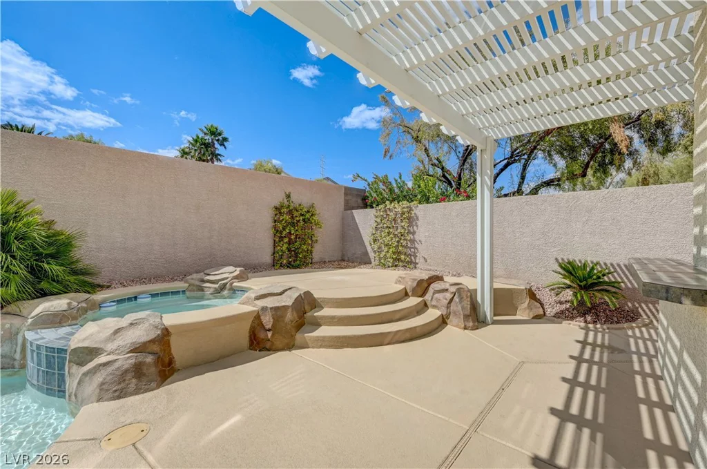 4319 Holleys Hill, Las Vegas, NV 89129