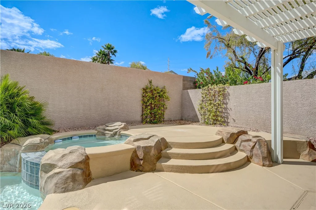 4319 Holleys Hill, Las Vegas, NV 89129