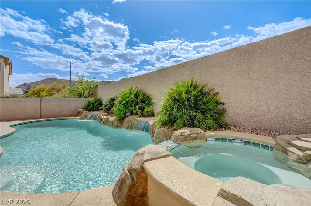 4319 Holleys Hill, Las Vegas, NV 89129