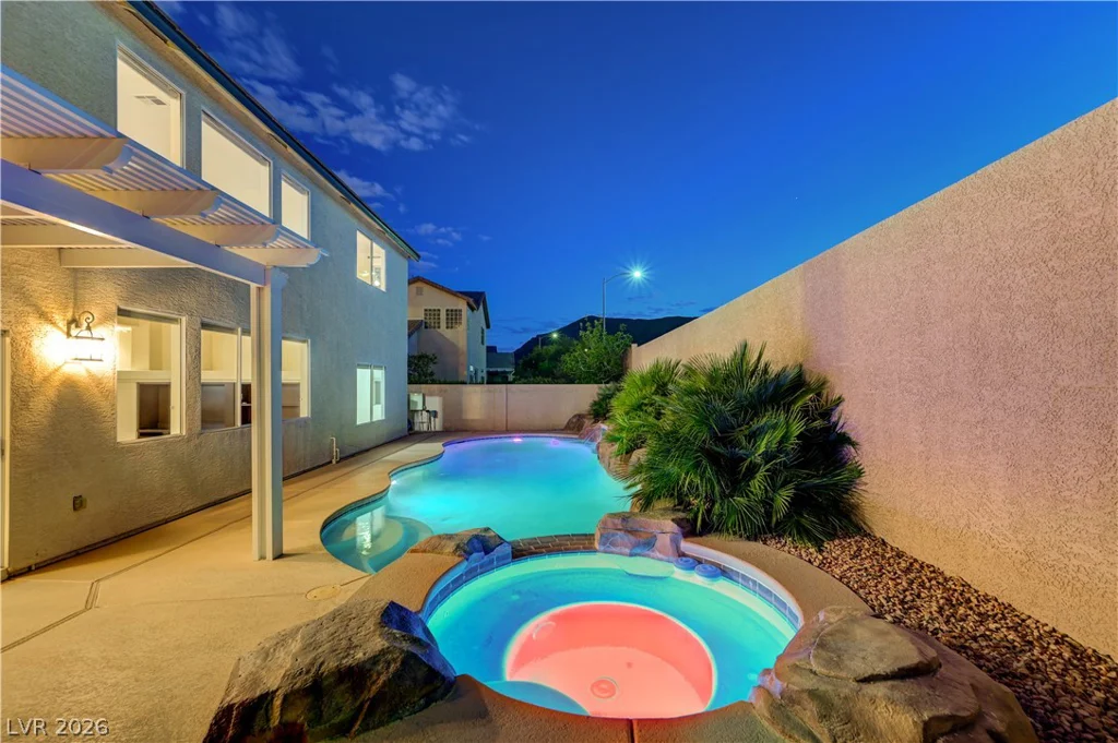 4319 Holleys Hill, Las Vegas, NV 89129