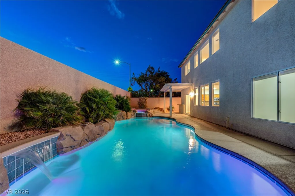 4319 Holleys Hill, Las Vegas, NV 89129