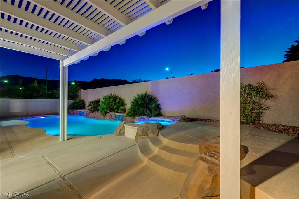 4319 Holleys Hill, Las Vegas, NV 89129