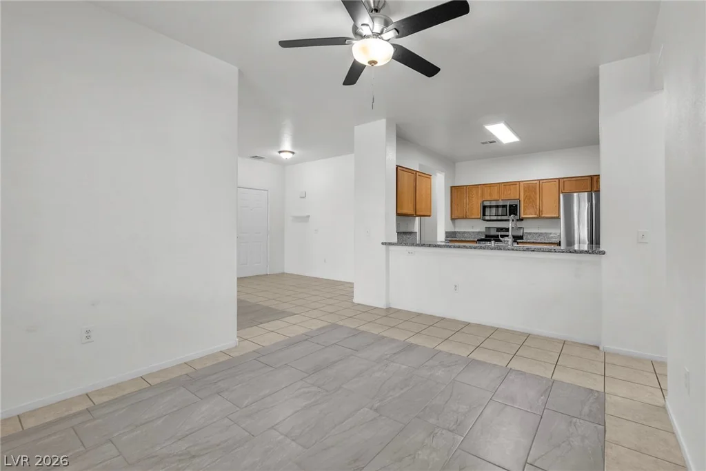 812 Peachy Canyon, Las Vegas, NV 89144