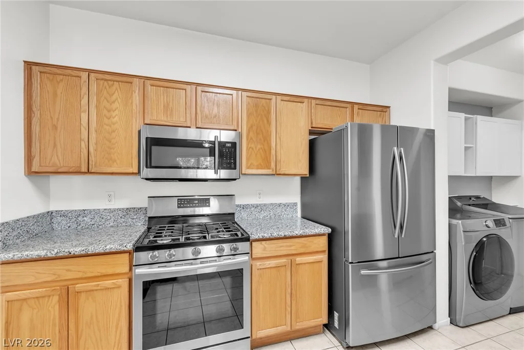 812 Peachy Canyon, Las Vegas, NV 89144