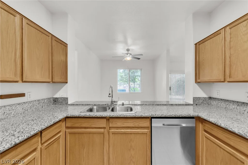 812 Peachy Canyon, Las Vegas, NV 89144
