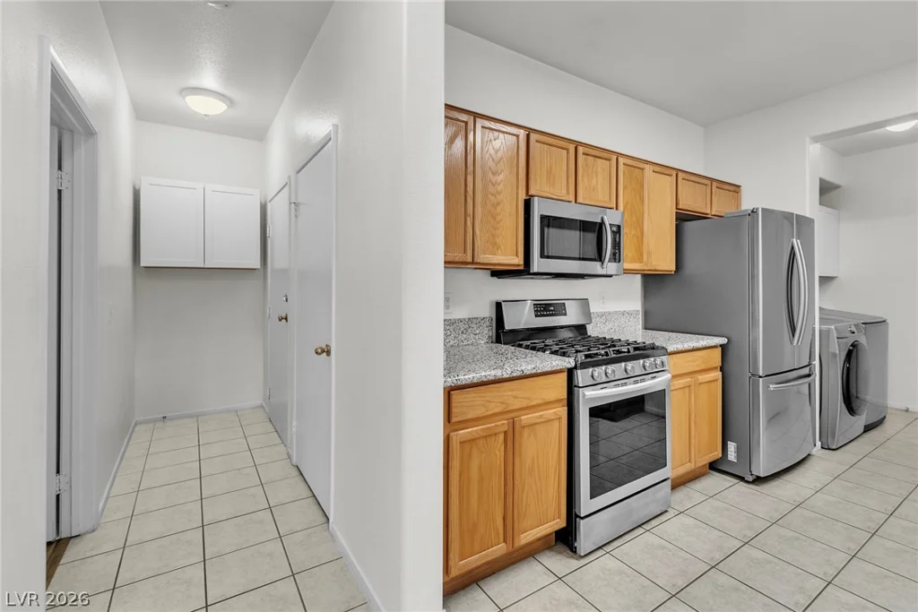 812 Peachy Canyon, Las Vegas, NV 89144