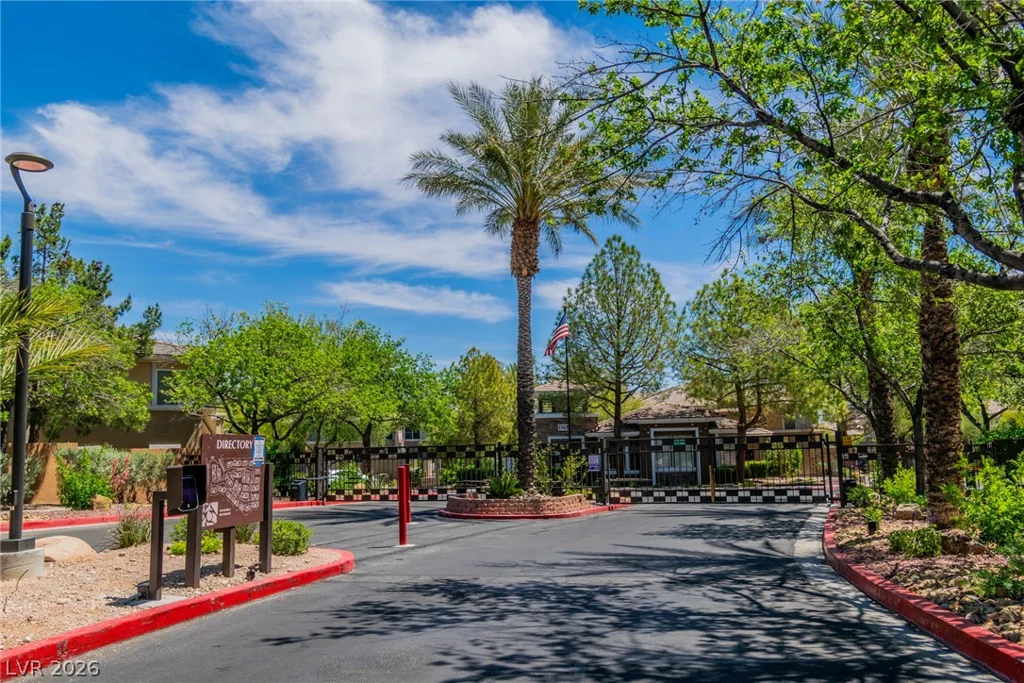 812 Peachy Canyon, Las Vegas, NV 89144
