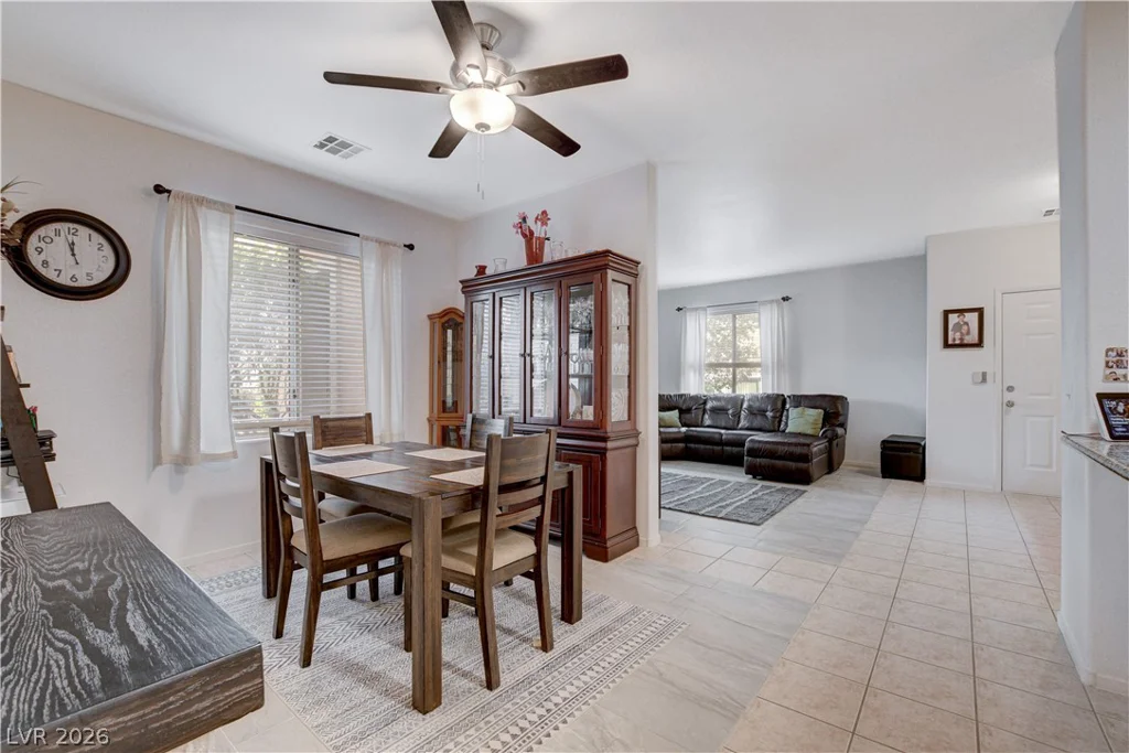 812 Peachy Canyon, Las Vegas, NV 89144
