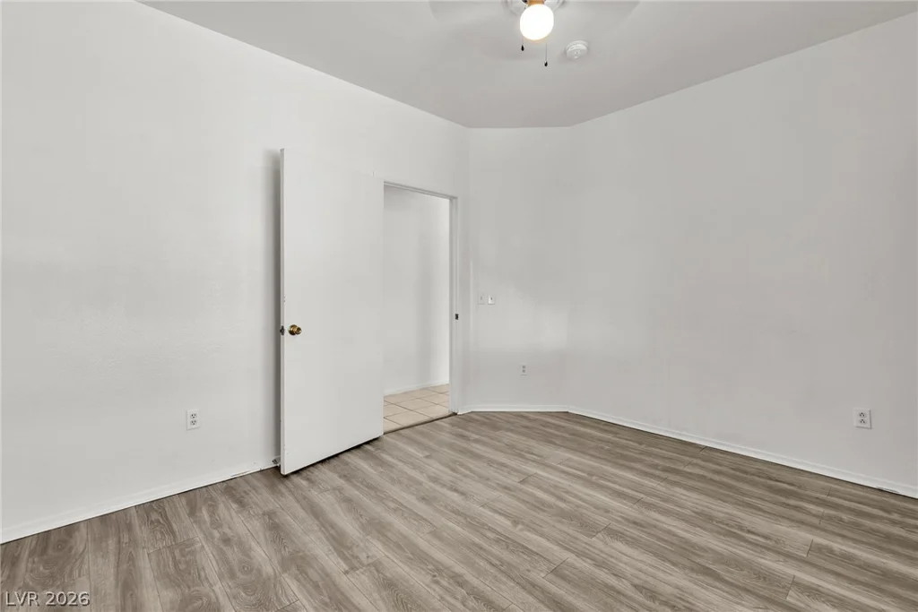 812 Peachy Canyon, Las Vegas, NV 89144
