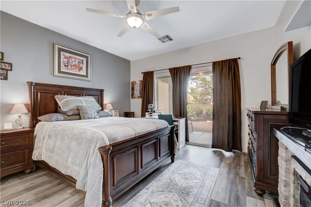 812 Peachy Canyon, Las Vegas, NV 89144