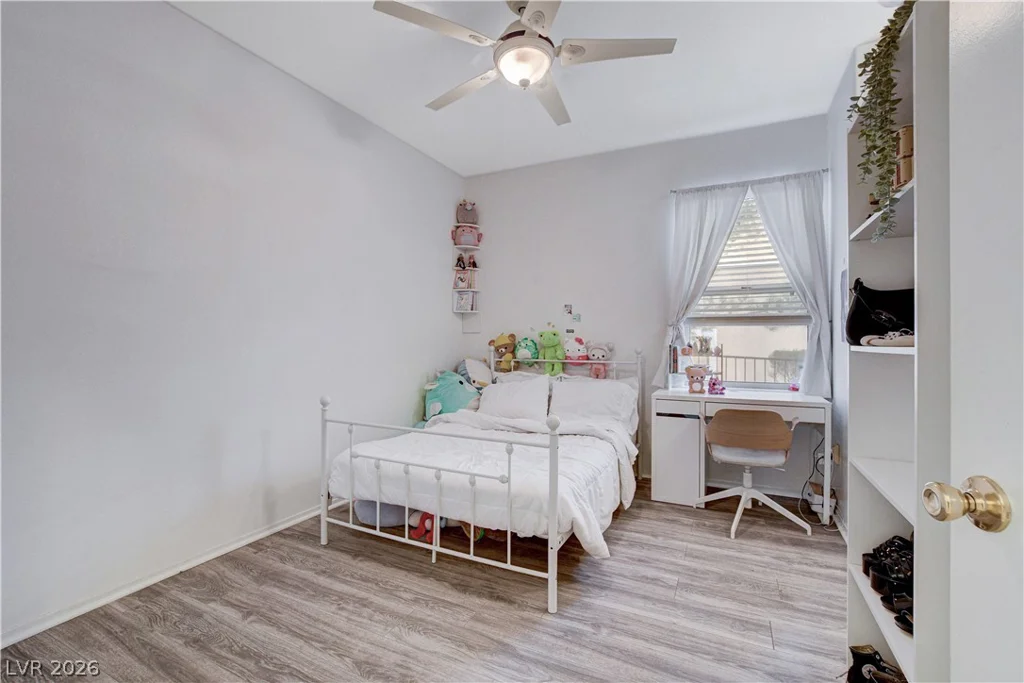 812 Peachy Canyon, Las Vegas, NV 89144