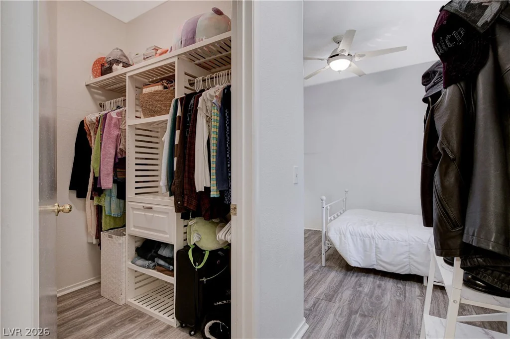 812 Peachy Canyon, Las Vegas, NV 89144