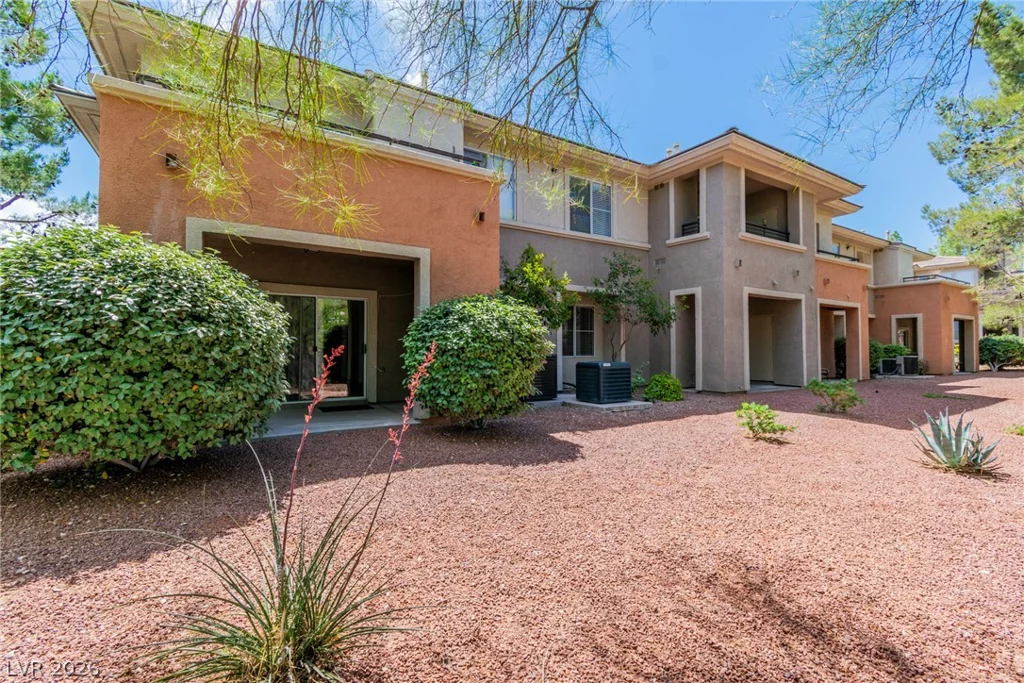 812 Peachy Canyon, Las Vegas, NV 89144